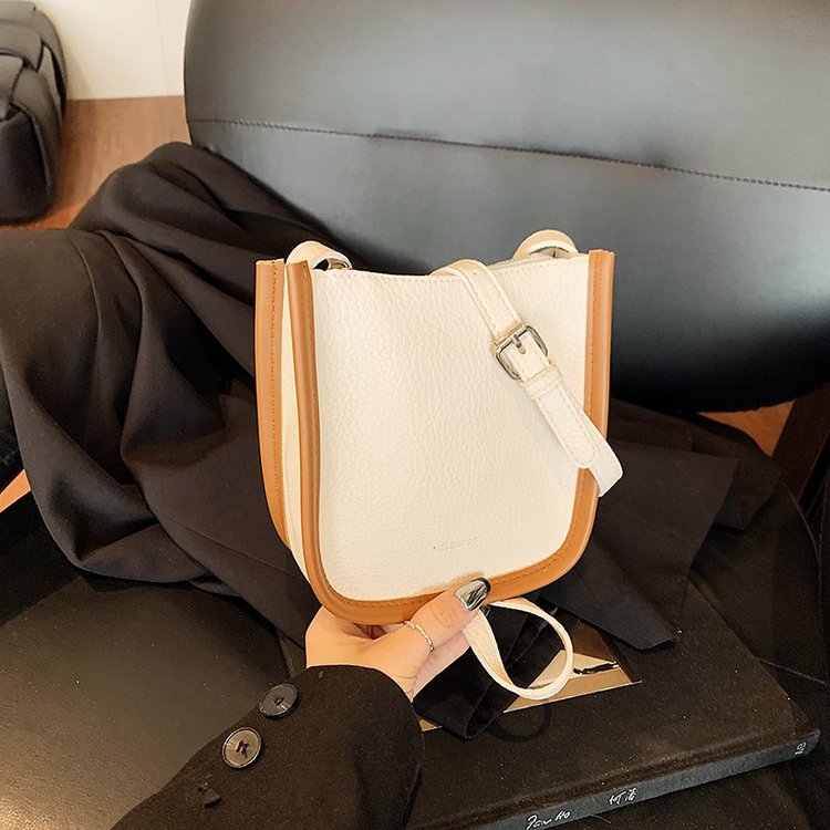 Women's PU Shoulder Bag with Zip Closure - One Size
