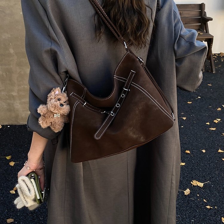 Women's Crossbody Bag with Zipper Closure - Spring 2026