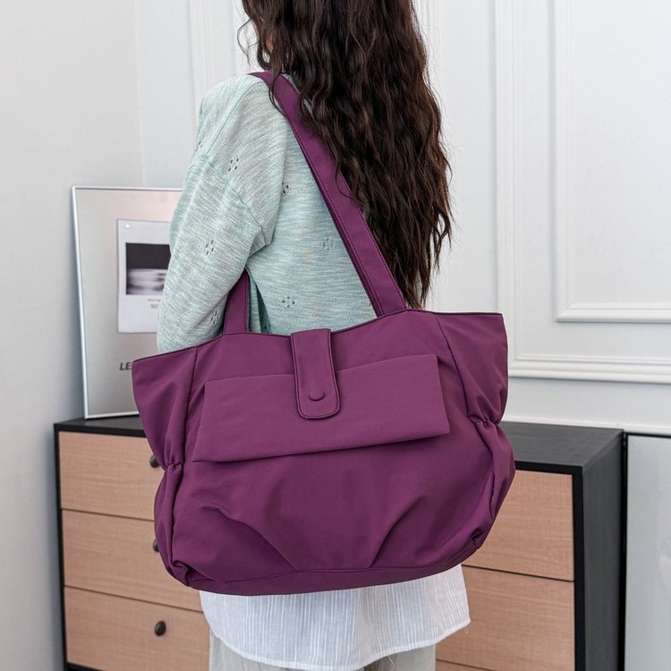 Oxford Cloth Tote Bag with Zipper and Stitching for Commute - Image 2